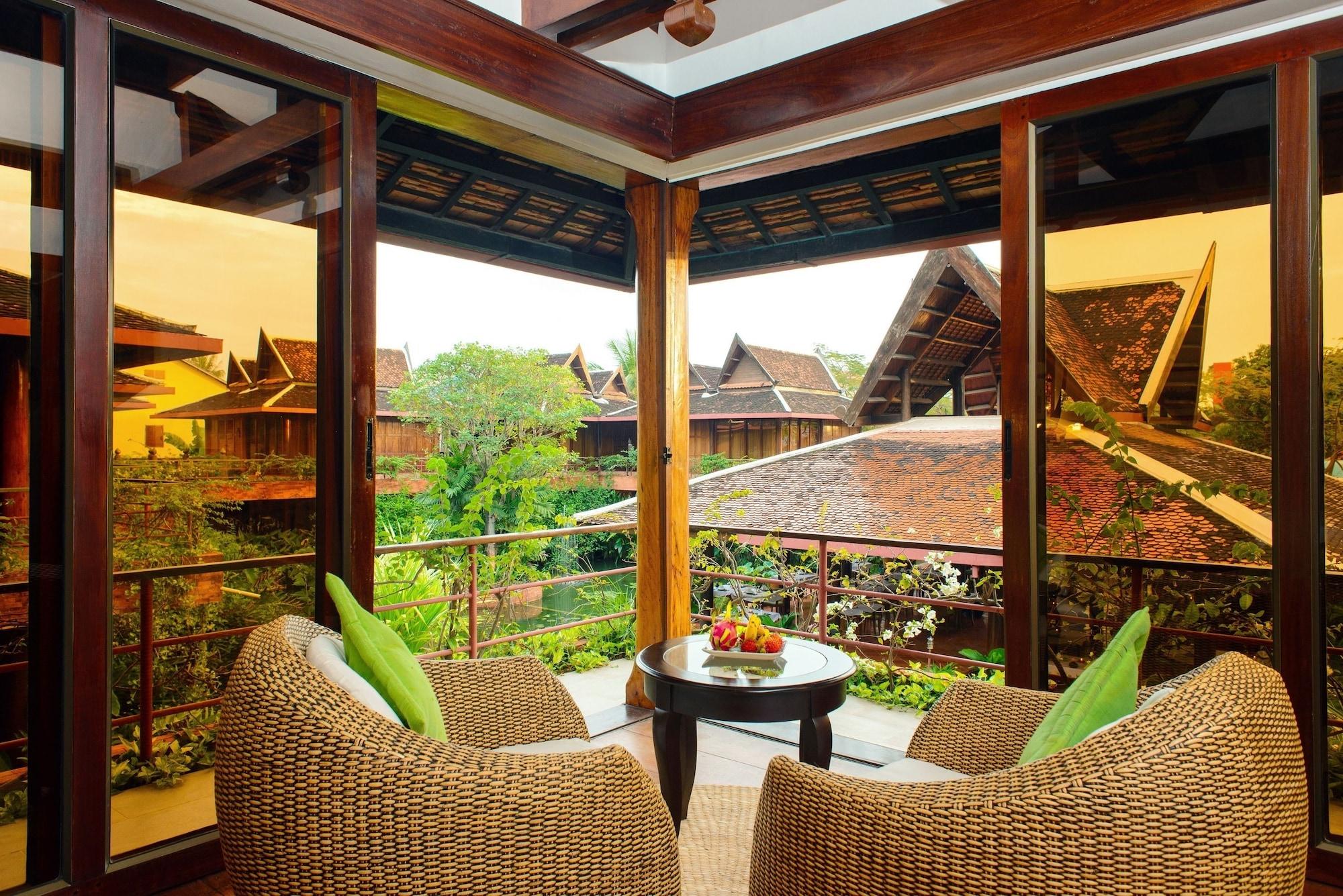 סיאם ריפ Angkor Village Hotel - Small Luxury Hotels Of The World מראה חיצוני תמונה A view from a suite at the resort