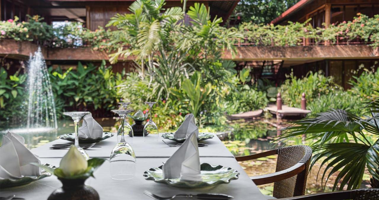 סיאם ריפ Angkor Village Hotel - Small Luxury Hotels Of The World מראה חיצוני תמונה The restaurant