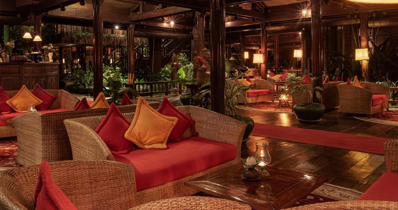 סיאם ריפ Angkor Village Hotel - Small Luxury Hotels Of The World מראה חיצוני תמונה The lobby at the Royal Thai Suite