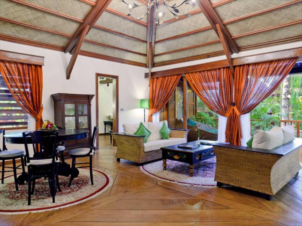 סיאם ריפ Angkor Village Hotel - Small Luxury Hotels Of The World מראה חיצוני תמונה The interior of a villa at the resort