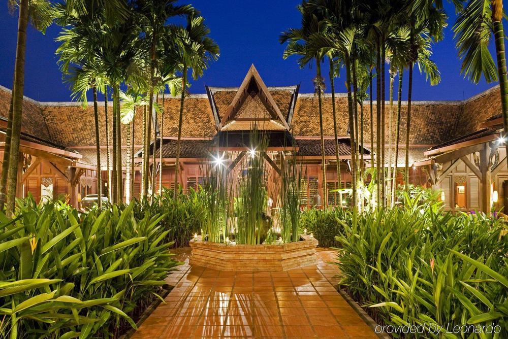 סיאם ריפ Angkor Village Hotel - Small Luxury Hotels Of The World מראה חיצוני תמונה The Royal Spa at The Royal Paradise Hotel & Spa